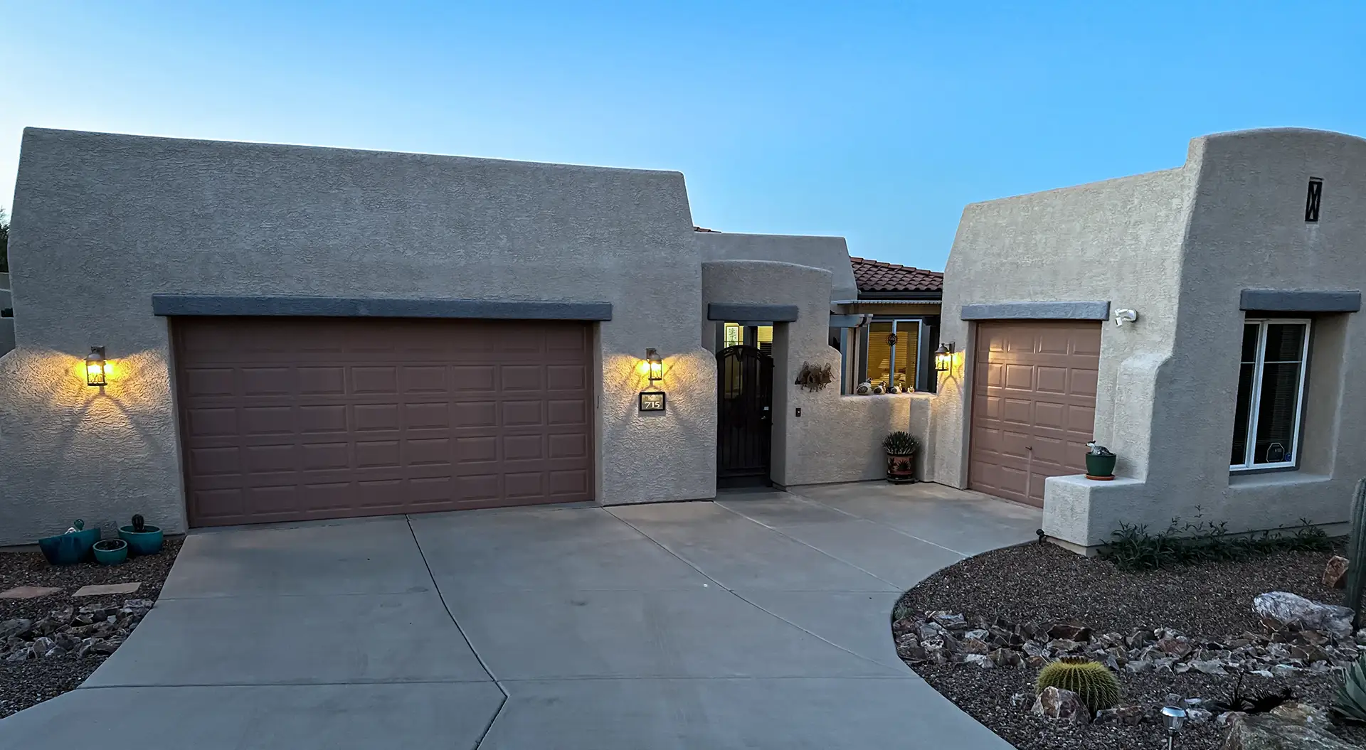 Local Tucson garage door technician at work